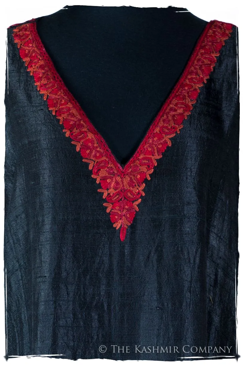 Française Amoureuse de Andrée Noir Silk Robe