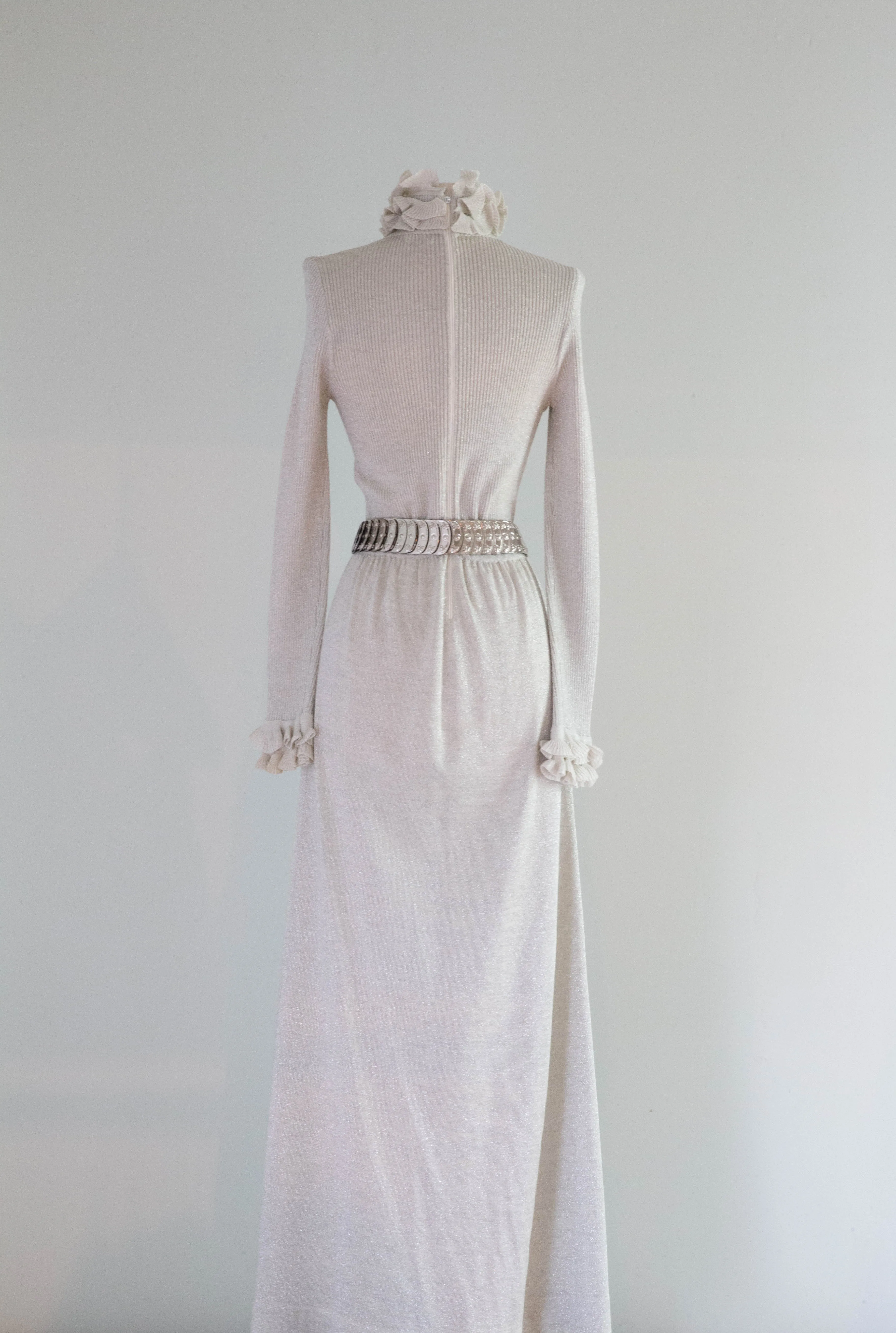 Sparkling 1970's Silver Lurex Knit Maxi Dress With Ruffle Collar / SM
