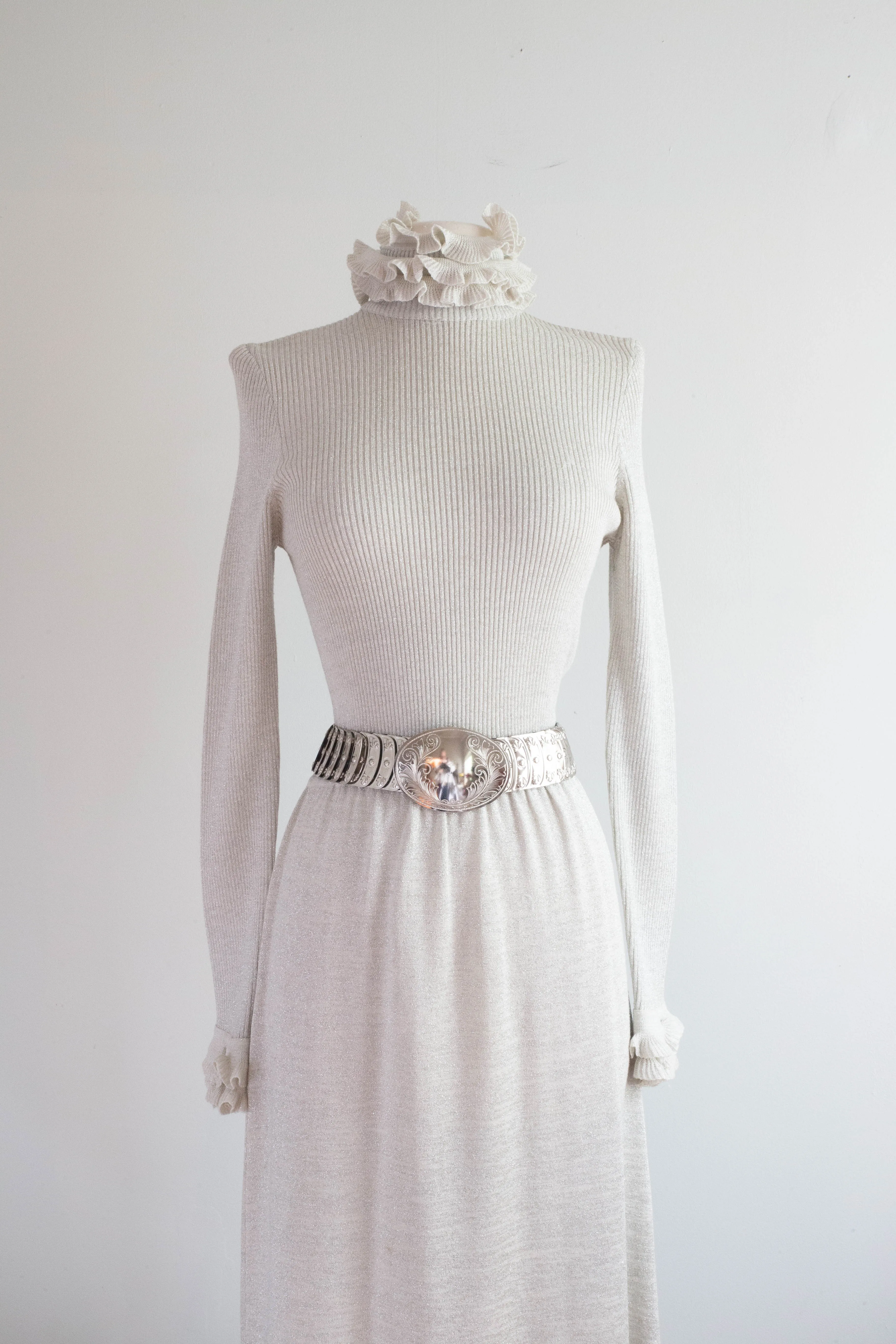 Sparkling 1970's Silver Lurex Knit Maxi Dress With Ruffle Collar / SM